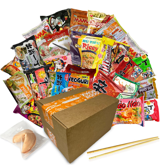 FOODIE BOXX Asian Instant Ramen Noodles Variety Pack with Cookies & Chopsticks (Original)