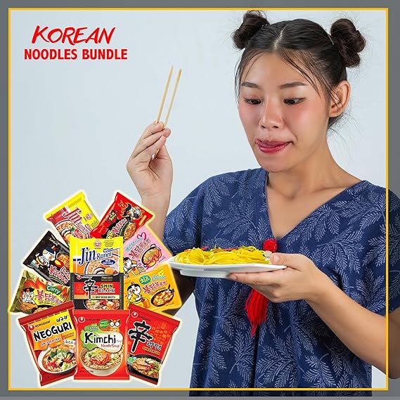 FOODIE BOXX Korean Instant Ramen Noodles Variety Pack with Cookie & Chopstick (Korean)
